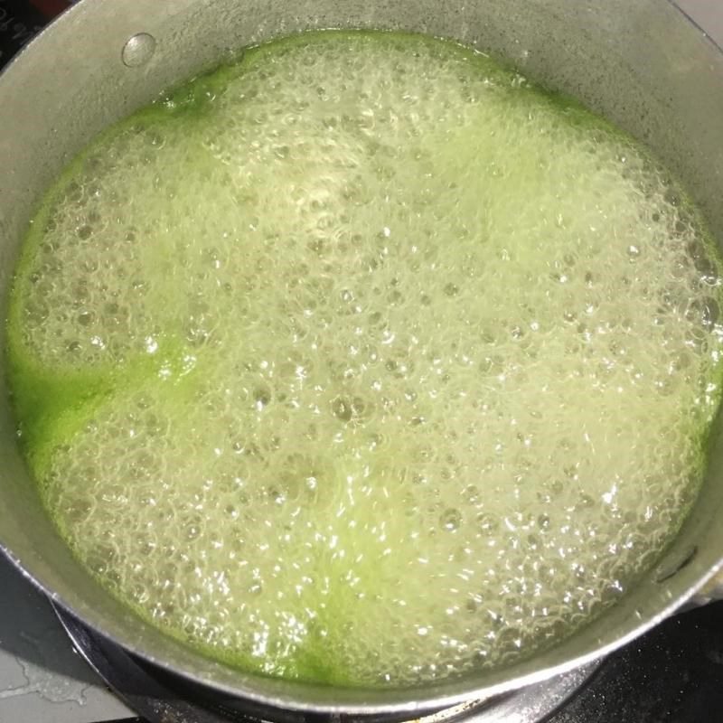 Step 2 Cook the coconut pandan jelly