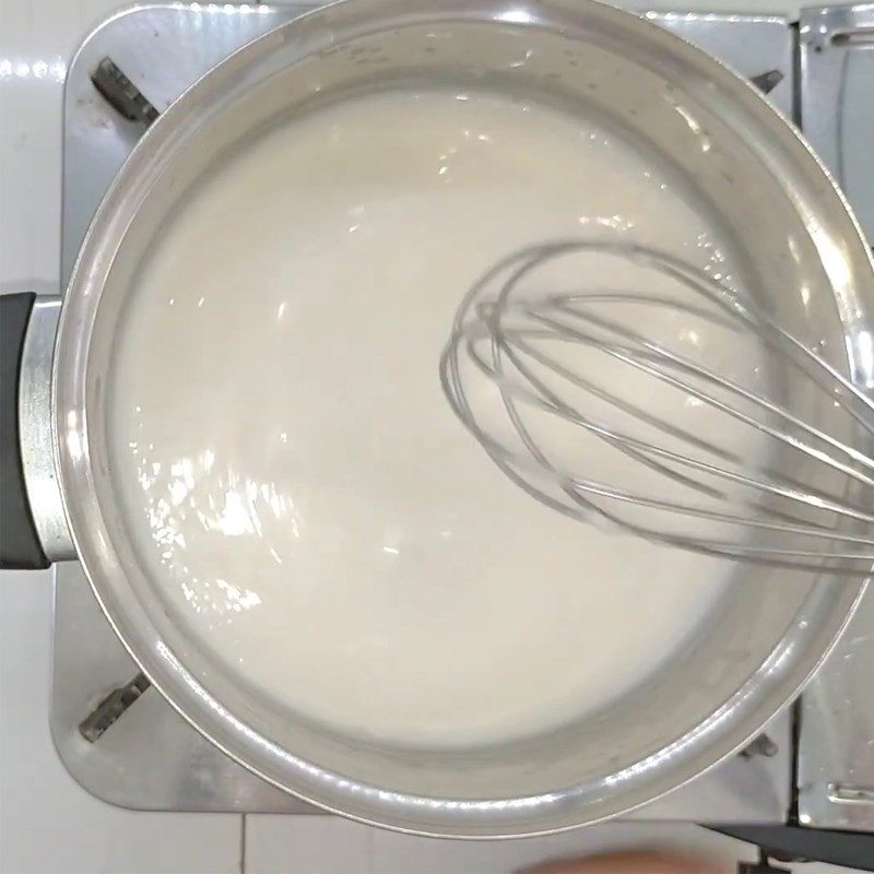 Step 3 Cook the coconut jelly, coconut milk, and pandan leaves Coconut jelly with coconut milk and pandan leaves