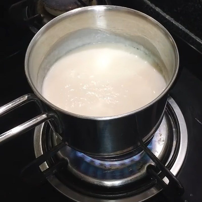 Step 4 Cooking fresh milk jelly Passion fruit jelly