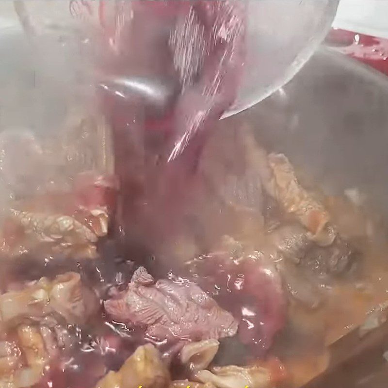 Step 5 Cooking beef with canned tomatoes and red wine French-style beef stew