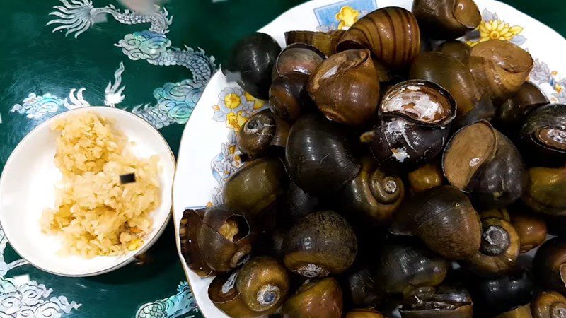 Ingredients for Spicy Sautéed Snail