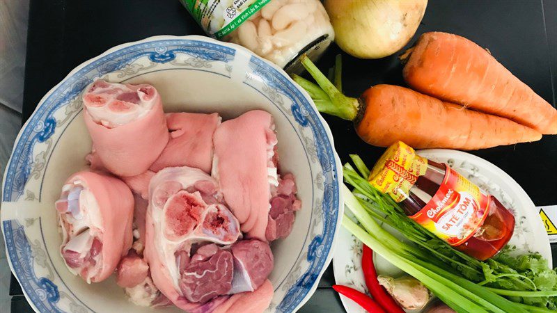 Ingredients for pork leg lagu dish