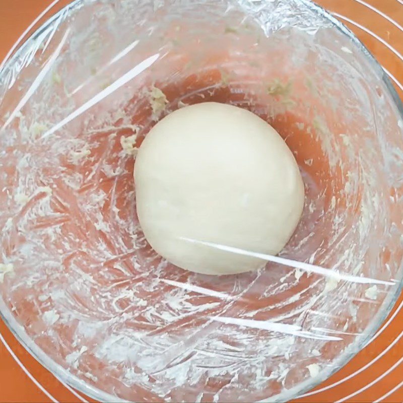 Step 2 Kneading the dough Chicken and mushroom cheese bun