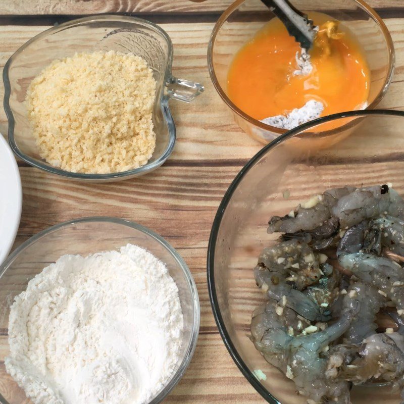 Step 2 Dip shrimp in batter Shrimp fried with an air fryer