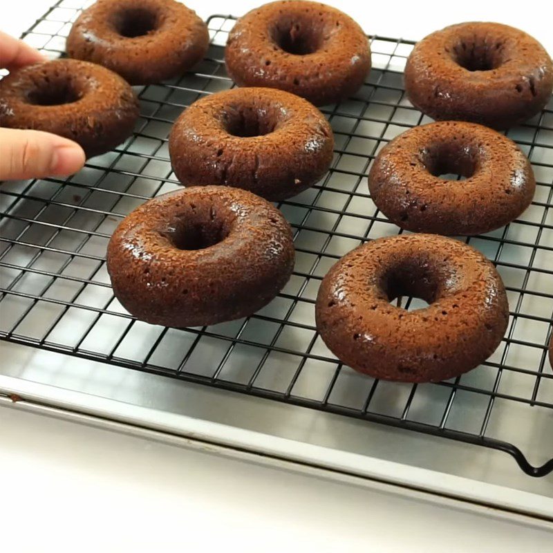 Step 4 Bake the donuts