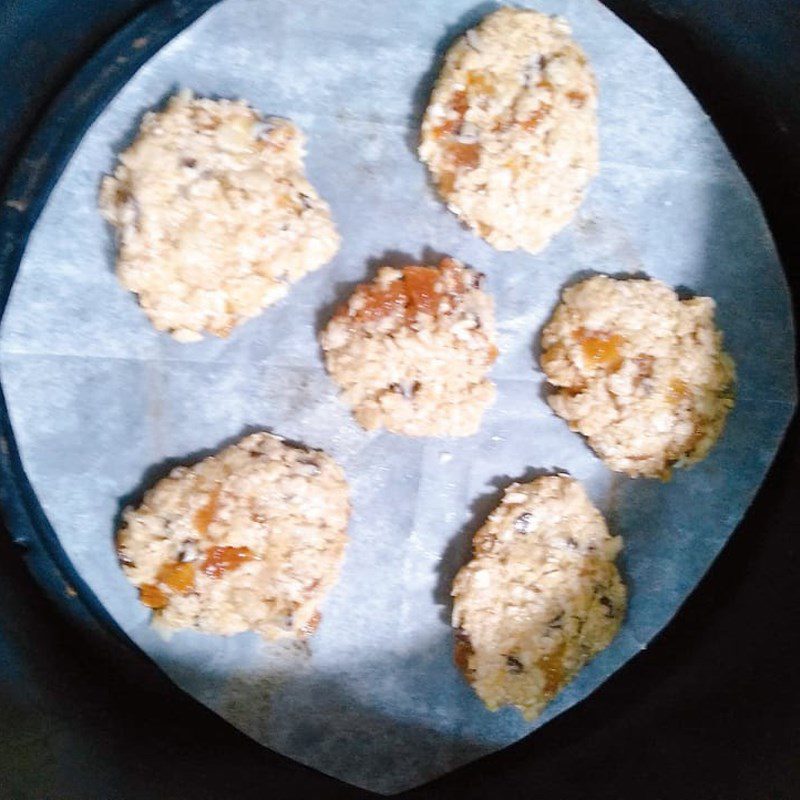 Step 3 Bake the cookies Oatmeal Cookies using an air fryer