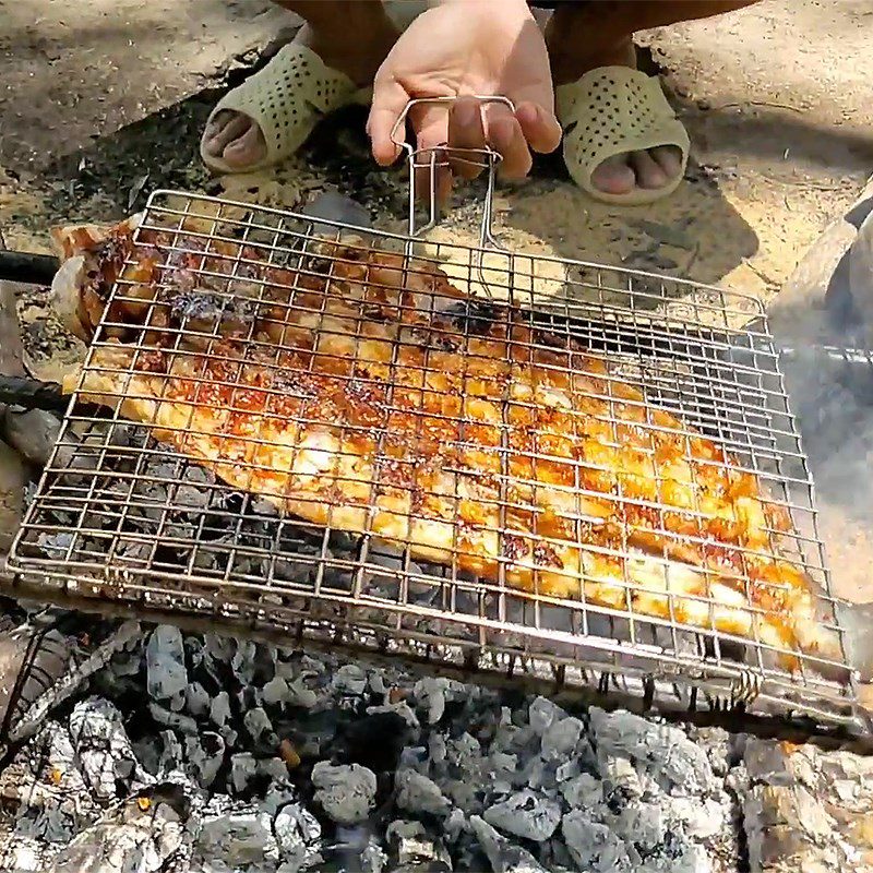 Step 3 Grilling fish Grilled snakehead fish with salt, chili, and honey