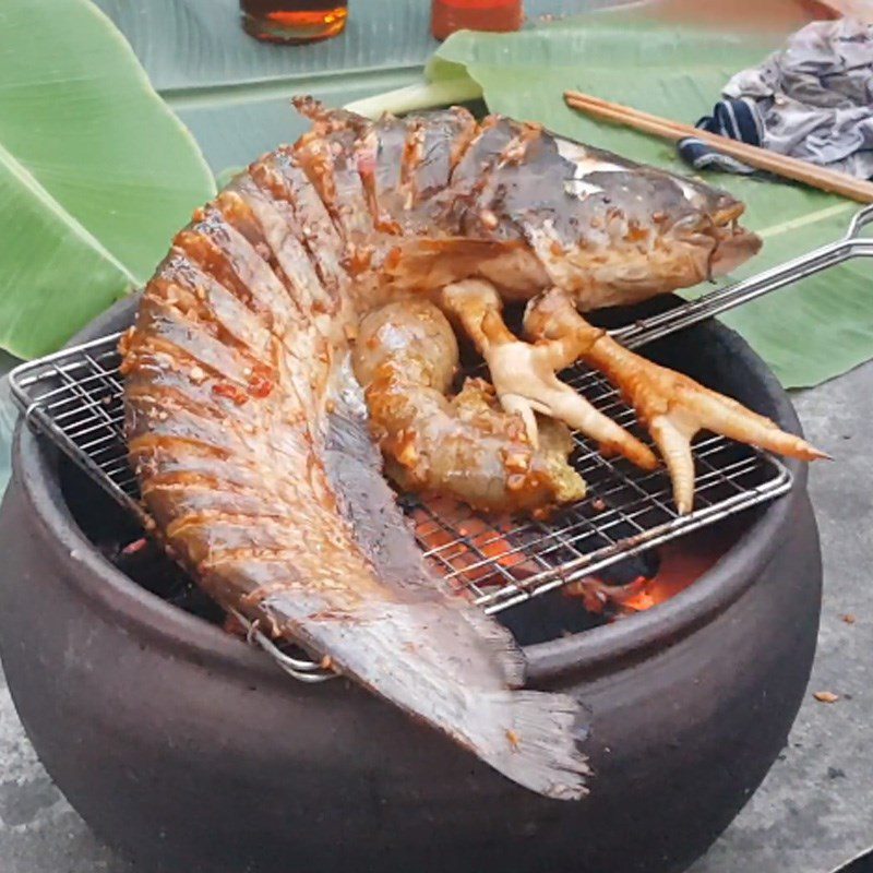 Step 3 Grilled catfish Grilled catfish with salt and chili