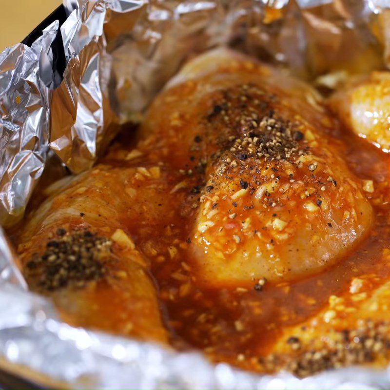 Step 3 Roast chicken for the first time Roasted pepper chicken