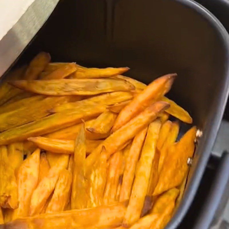 Step 2 Baking Sweet Potatoes Honey-coated Sweet Potatoes (Recipe shared from Tiktok Cooking with TasteVN)