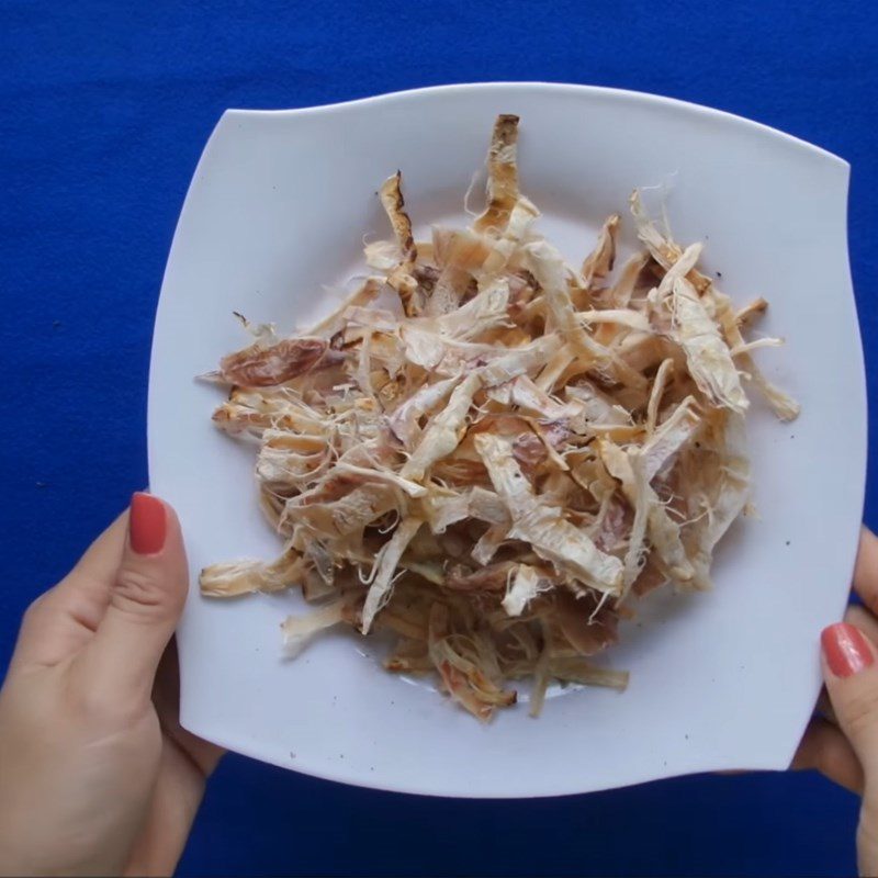 Step 1 Grill and Shred the Dried Squid for Dried Squid Stir-fried with Tamarind