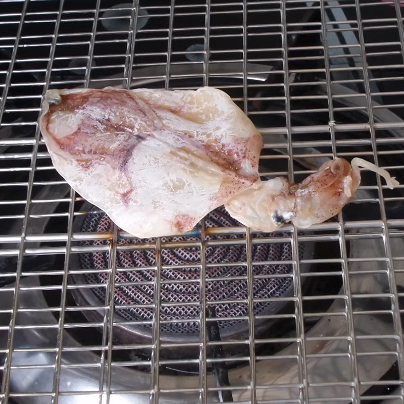 Step 1 Grill and Shred the Dried Squid for Dried Squid Stir-fried with Tamarind