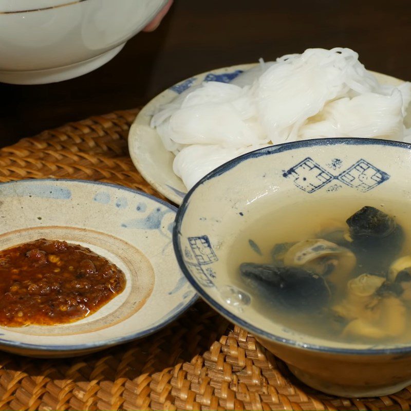 Step 5 Completing Cold Snail Vermicelli