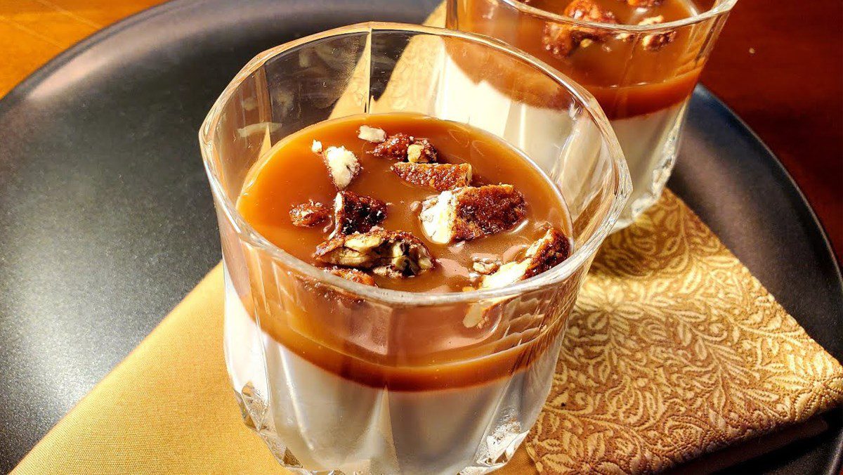 Caramel sauce Panna cotta