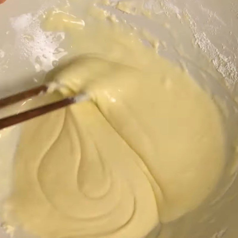 Step 2 Prepare the batter for whole fried chicken