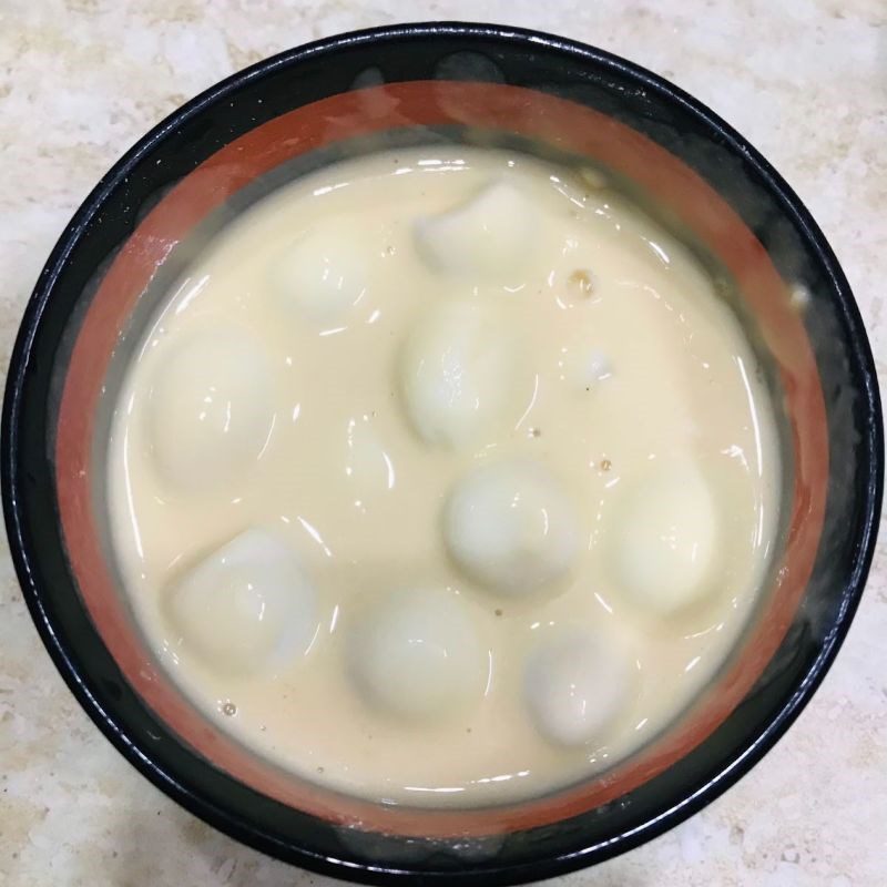 Step 2 Mixing the batter Fried quail eggs