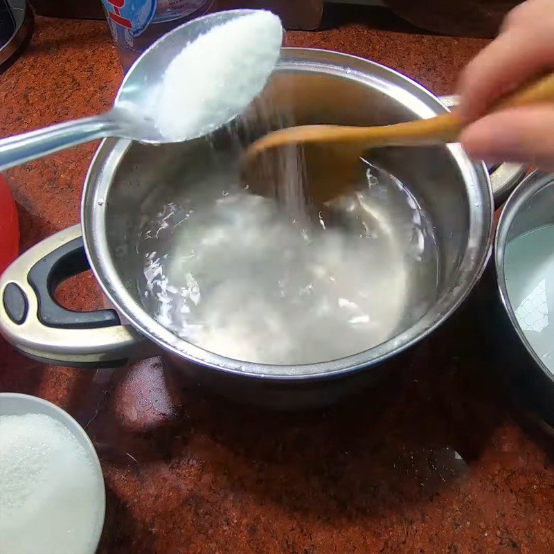 Step 2 Mix the Jelly Powder for Coconut Jelly Strands with Coconut Milk