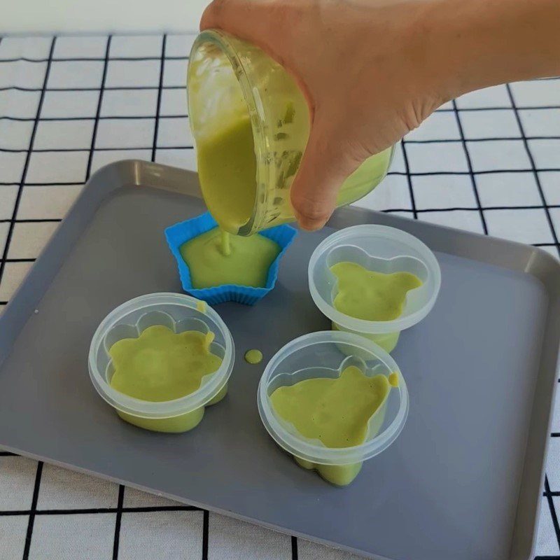 Step 4 Mix gelatin and set the avocado pudding for baby weaning