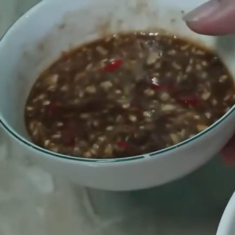 Step 4 Prepare the dipping sauce for the beef Beef with Vietnamese perilla