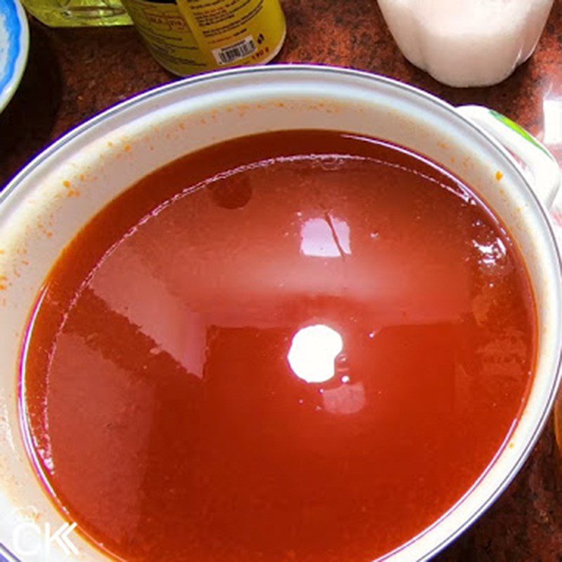 Step 3 Mixing the dipping sauce for the salad Cucumber salad with dried shrimp