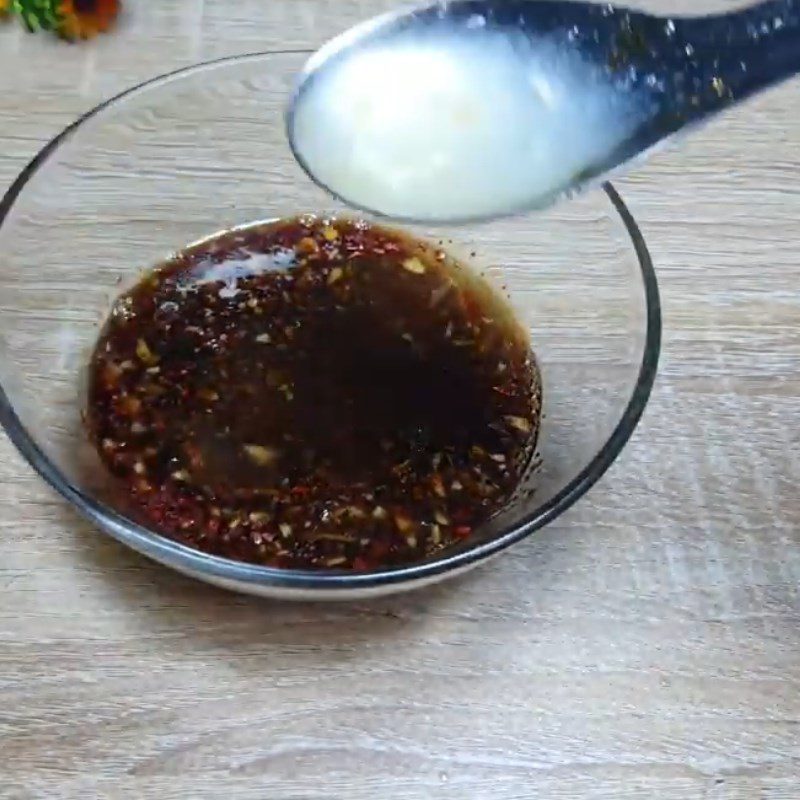 Step 3 Prepare the salad dressing Cabbage salad with carrot and vegetarian ribs