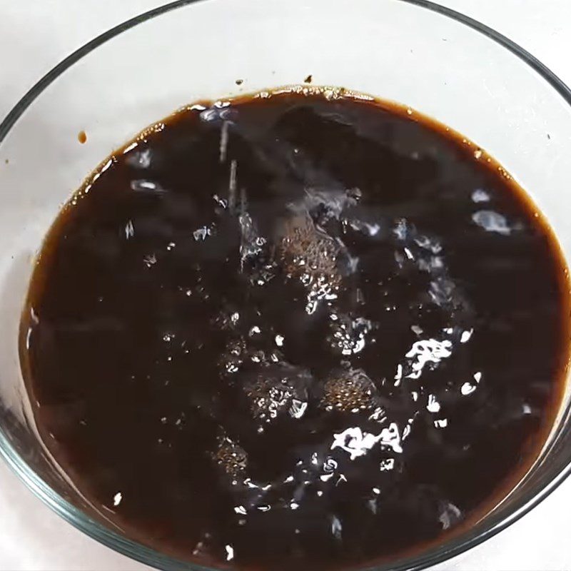 Step 4 Make Soy Sauce Chicken steak (chicken steak)