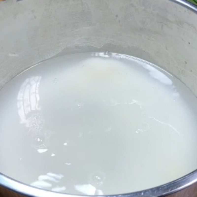 Step 1 Mix and soak the jelly powder mixture for Pandan Jelly with Coconut Milk