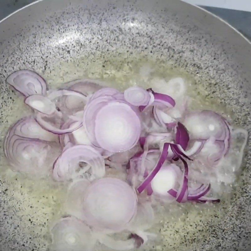 Step 3 Fry red onion Dried mango salad with chicken, lime, and chili