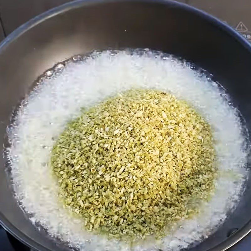 Step 6 Fry the spices until fragrant for Cái Tắc porridge