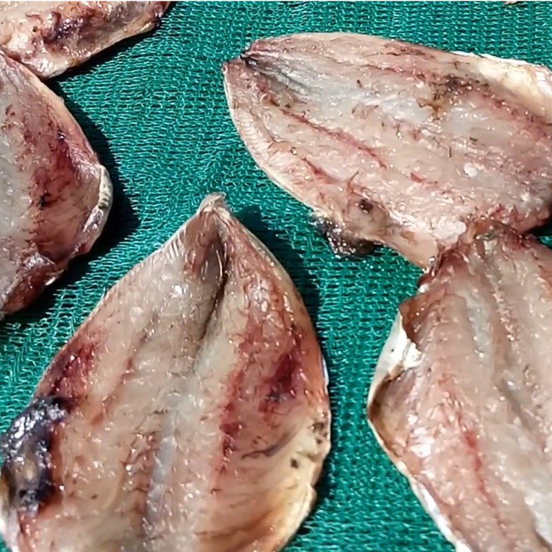 Step 3 Drying fish Dried mackerel