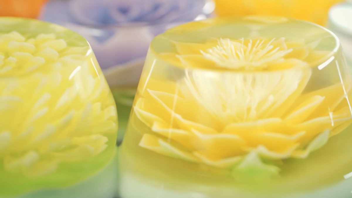3 Simple and Beautiful Ways to Make 3D Jelly at Home 25 3D jelly using a syringe