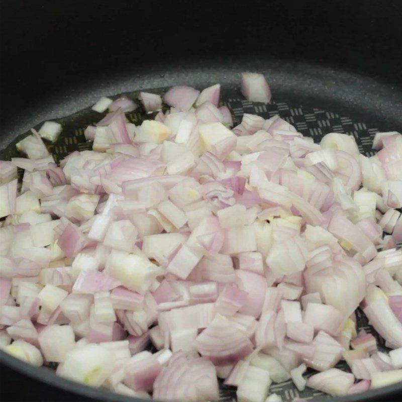 Step 2 Sauté mango and spices Mango chutney - mango chutney