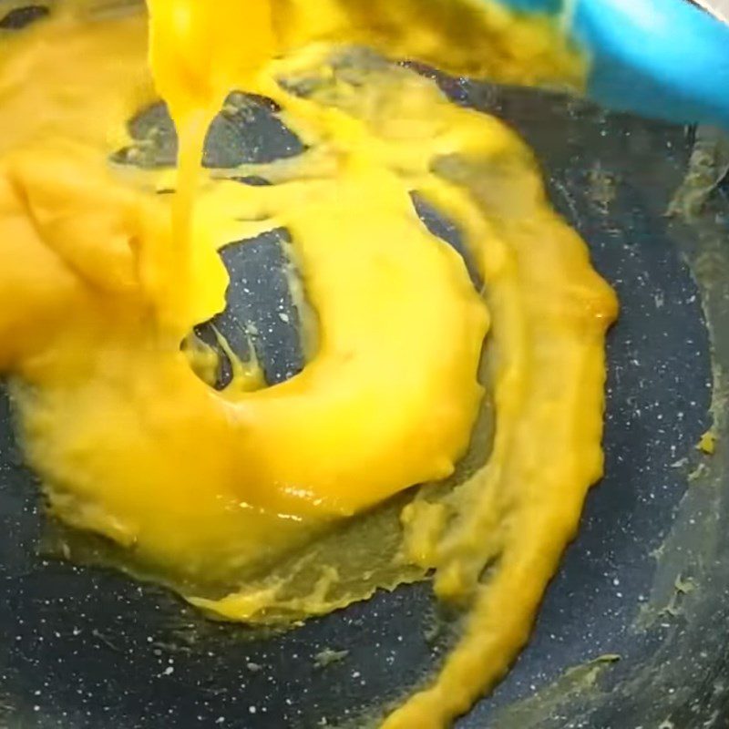 Step 5 Cook the filling Cheese milk bun