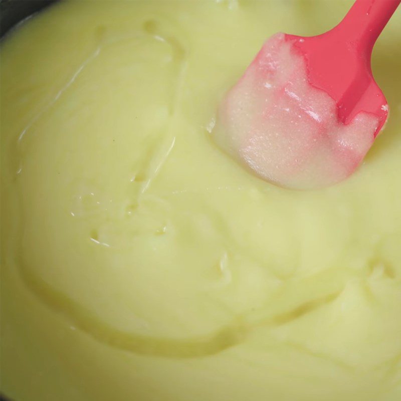 Step 2 Cook the mung bean filling for Mooncake with mung bean and salted egg yolk filling