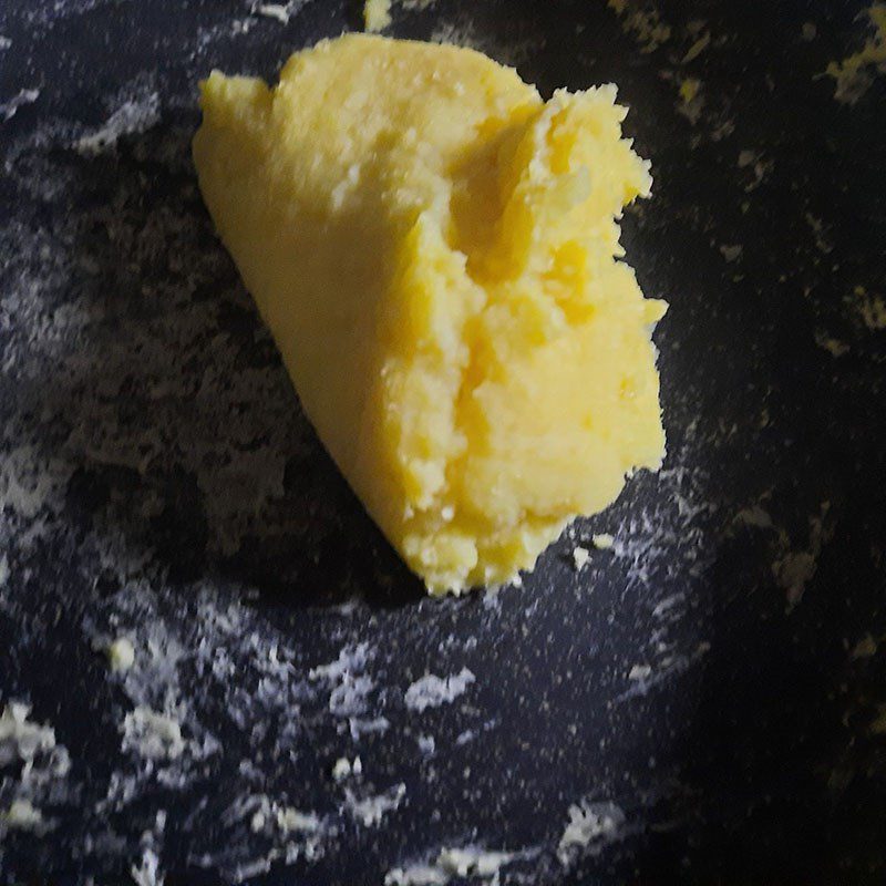 Step 1 Cook the mung bean filling for Sweet Tapioca Cake