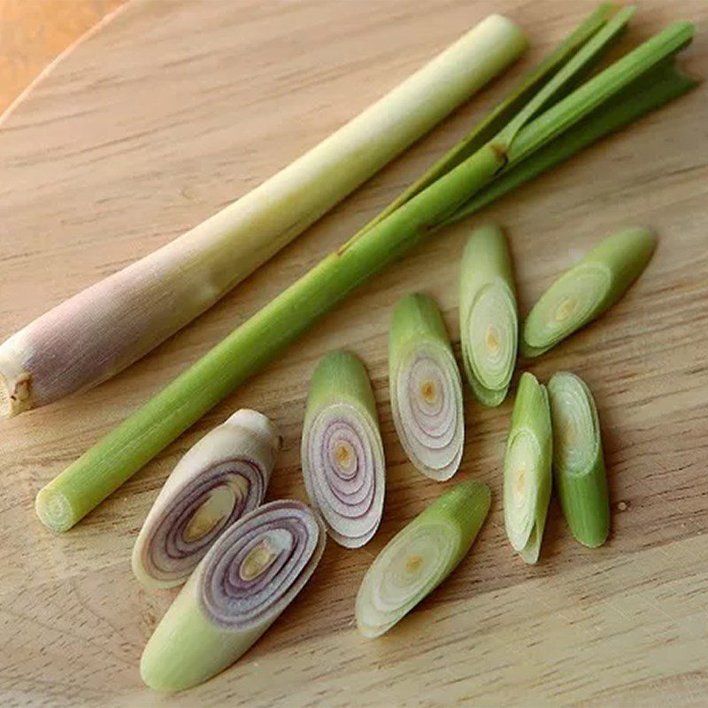 Step 2 Prepare other ingredients for Thai squid salad