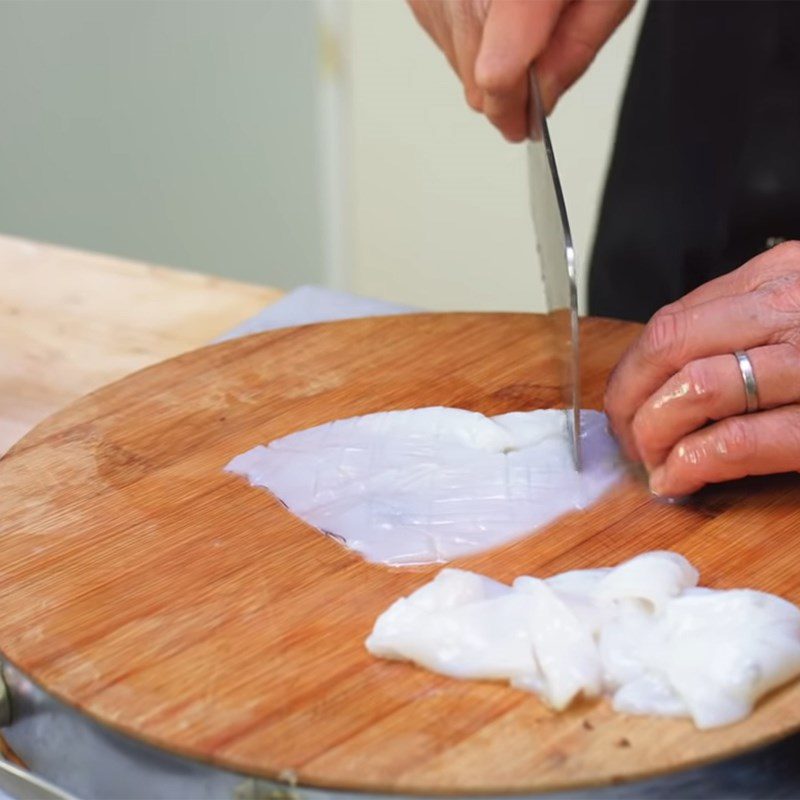 Step 2 Cleaning the squid Hong Kong style squid curry