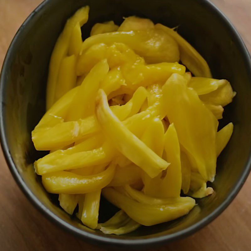 Step 1 Prepare the ingredients for Sweet Corn Porridge from the Philippines