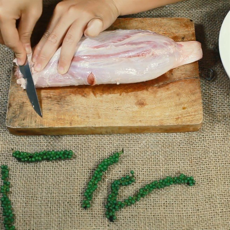Step 1 Prepare the beef brisket Grilled Beef Brisket with Green Pepper