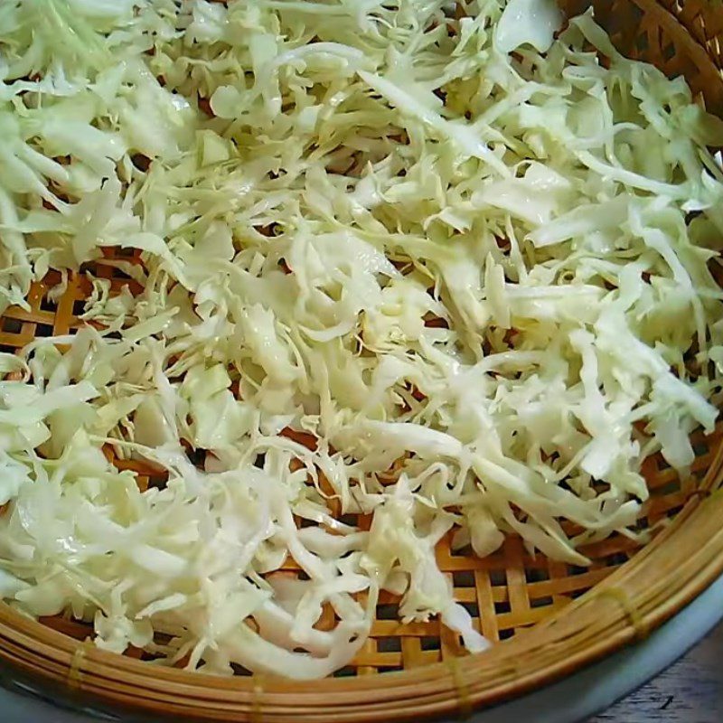 Step 1 Prepare the cabbage Vegetarian Cabbage and Carrot Salad