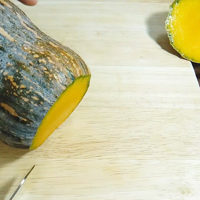 Step 1 Prepare the pumpkin Vegetarian Pumpkin Curry