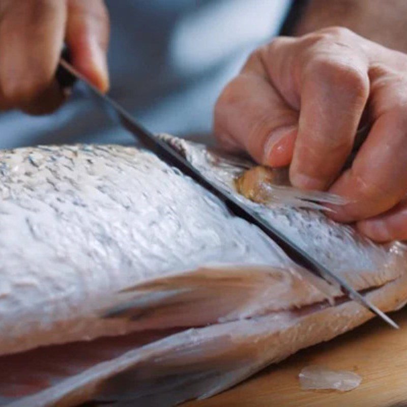 Step 1 Prepare snakehead fish Sour Snakehead Fish Soup