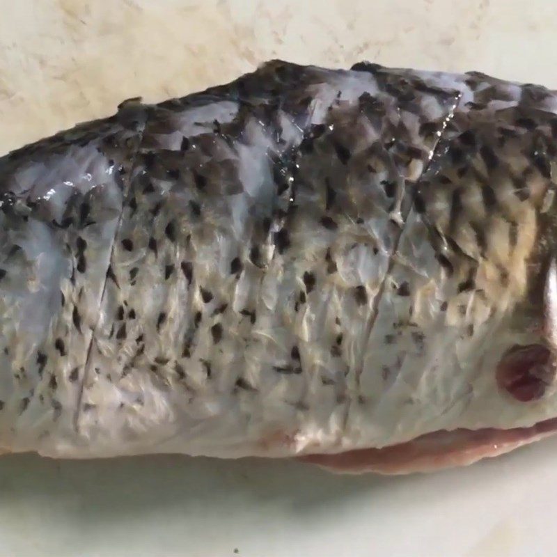 Step 1 Prepare the carp Steamed Carp with Vermicelli