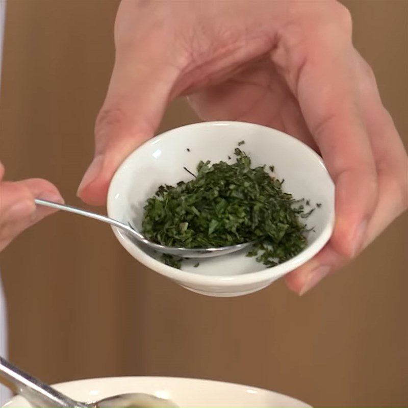 Step 2 Prepare other ingredients Crispy pomelo fish with basil leaves