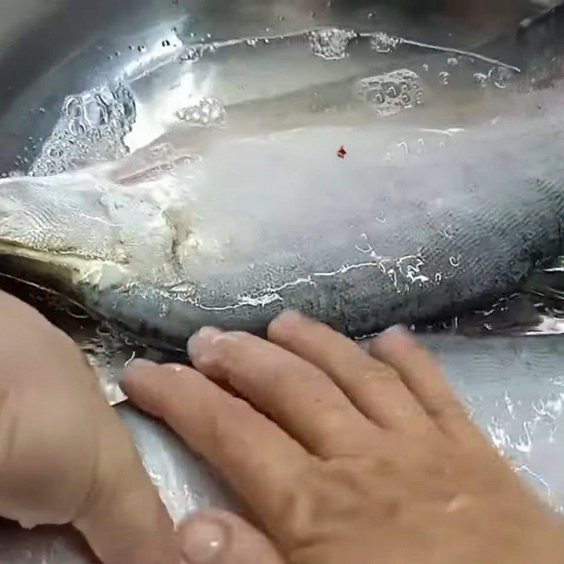 Step 1 Prepare snakehead fish Crispy fried snakehead fish