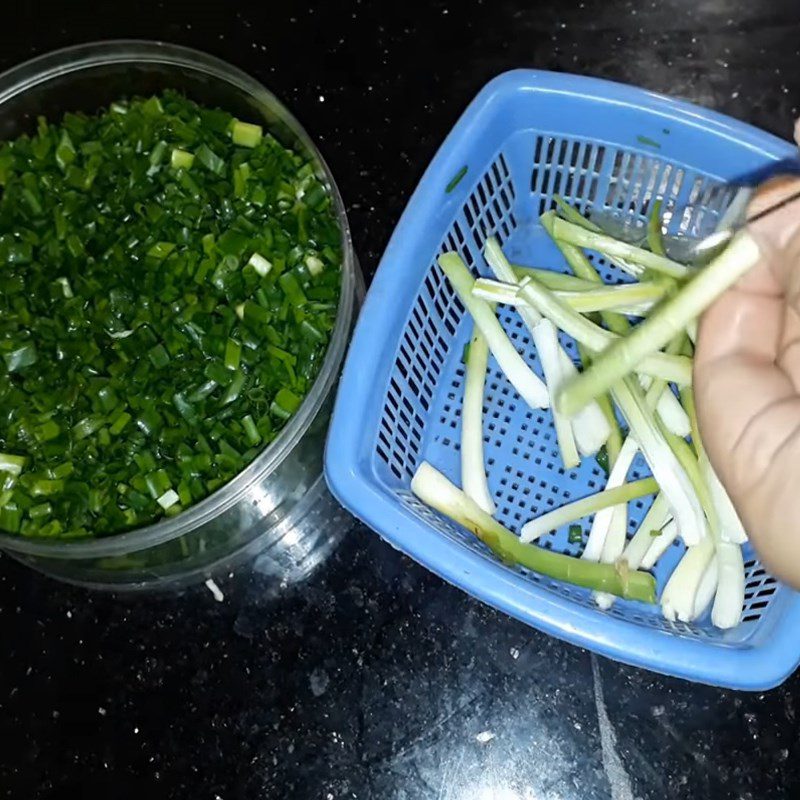 Step 1 Prepare the vegetables for Pork Intestine Hotpot