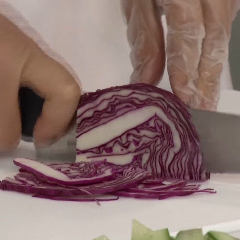 Step 3 Prepare the vegetables for apple salad with shrimp