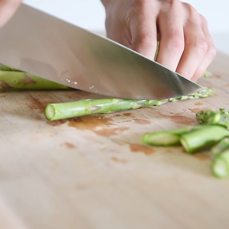 Step 1 Prepare the vegetables for Asparagus Pasta Salad