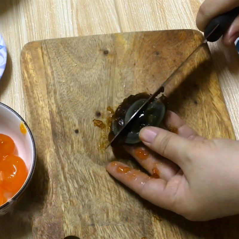 Step 2 Prepare the types of eggs Steamed Eggs with Straw Mushrooms and Salted Duck Eggs