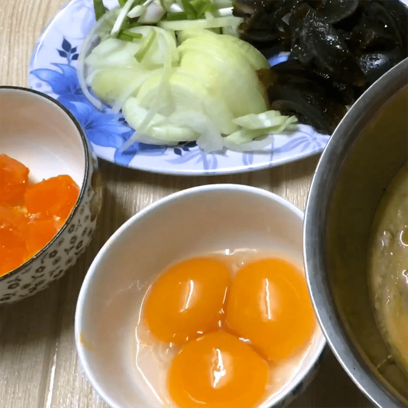 Step 2 Prepare different types of eggs Steamed eggs with straw mushrooms salted eggs